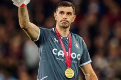 开云体育平台APP-摩纳哥门将神勇表现，扑出关键球