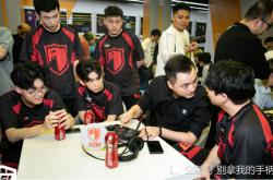 开云官网-战队主场迎战对手，盼取双杀，壮志凌云的简单介绍