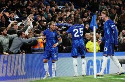 开云体育登录-欧预赛比赛胜负逆转，球员团结协作备战下一战