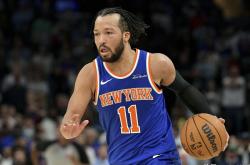 开云体育在线-湖人绝杀76人，杰伦·布朗高光表现的简单介绍