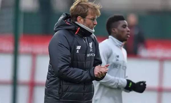 热刺主教练深夜赴酒吧,引发风波的简单介绍 热刺主教练深夜赴酒吧,引发风波的简单介绍