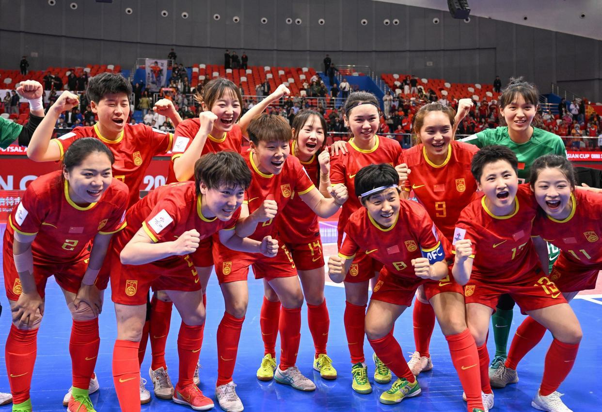 黑龙江女足对阵四川，争夺胜利