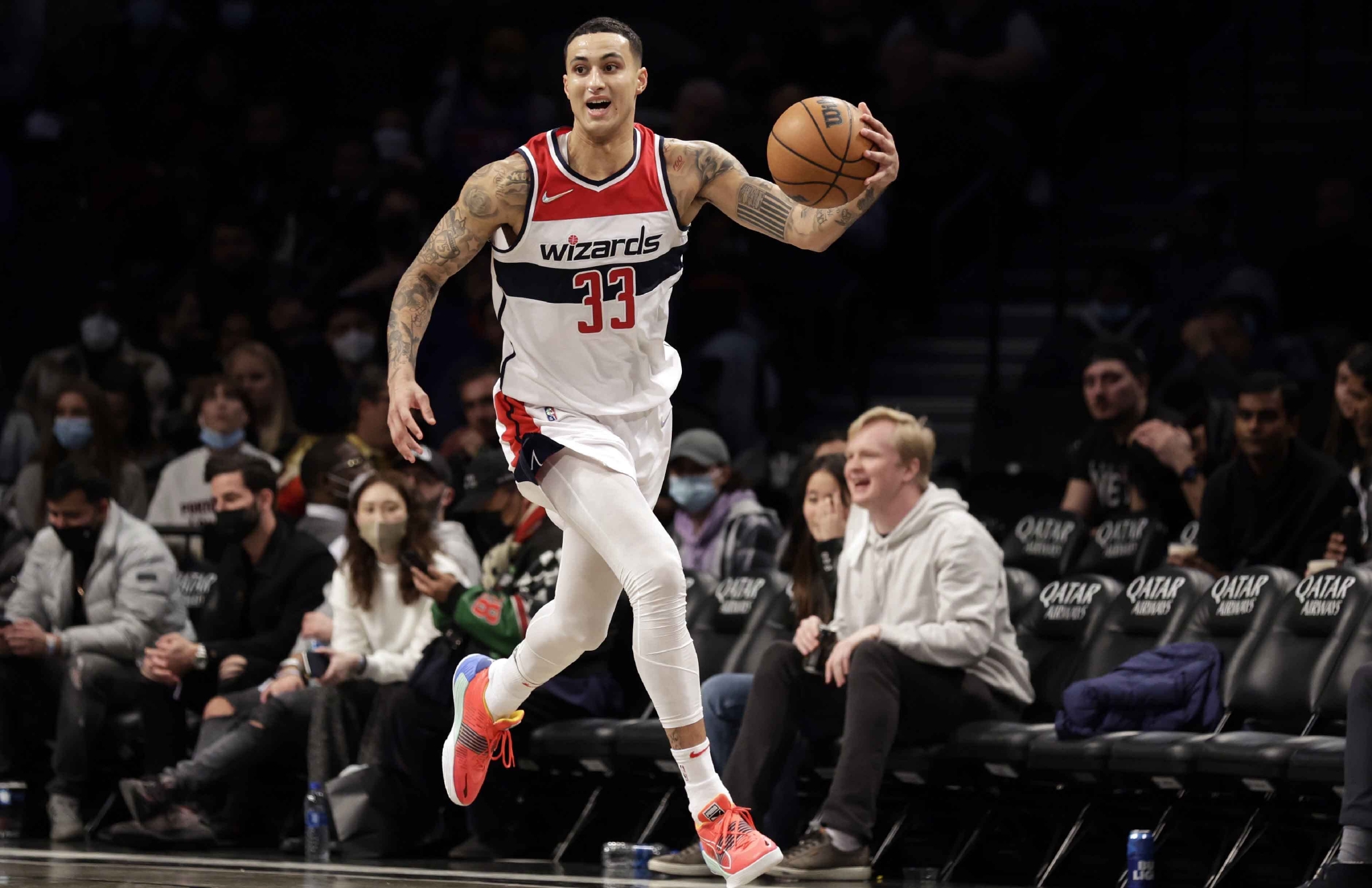 篮网完胜76人，凯尔·库兹马惊艳世界的简单介绍