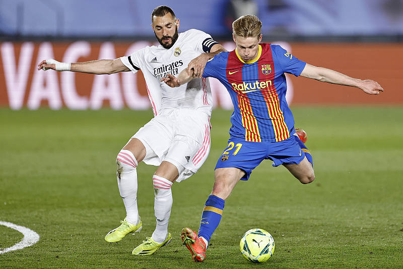 豪门对决!冰球上演世纪大战的简单介绍 豪门对决!冰球上演世纪大战的简单介绍