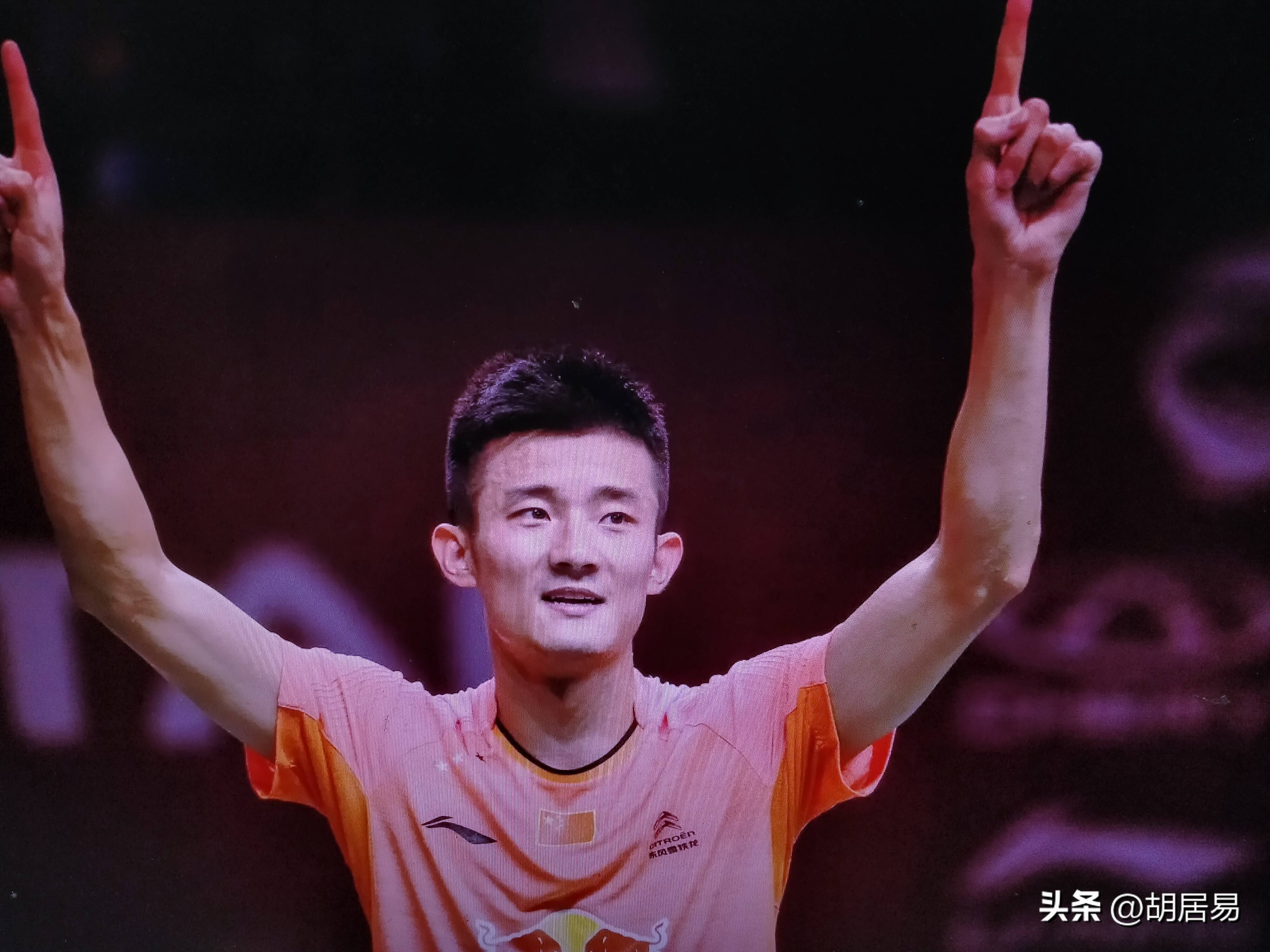 包含法国羽毛球队完胜韩国羽毛球队，谌龙关键制胜的词条